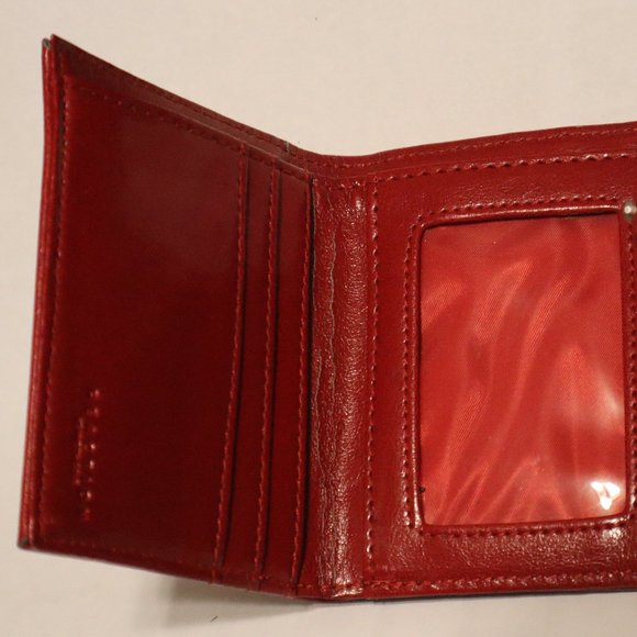 Reaction Kenneth Cole - Red Wallet For Cards, ID, pictures, bills, coins. Red - Picture 4 of 6